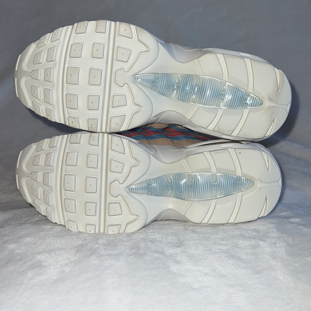Nike Air Max 95 QS - Picture 6 of 10